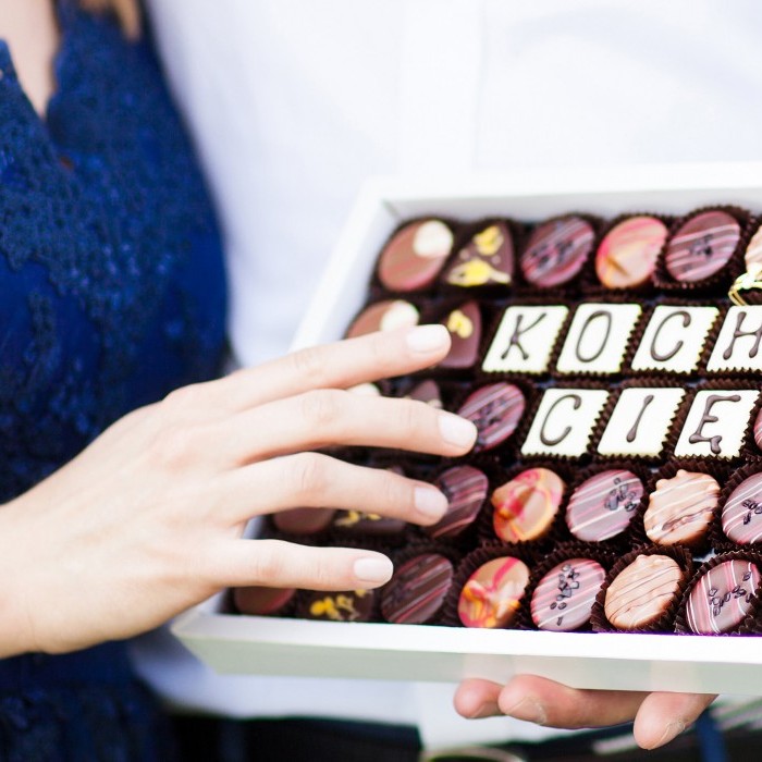 14 luty dzień Świętego Walentego - słodka wiadomość od kochanego